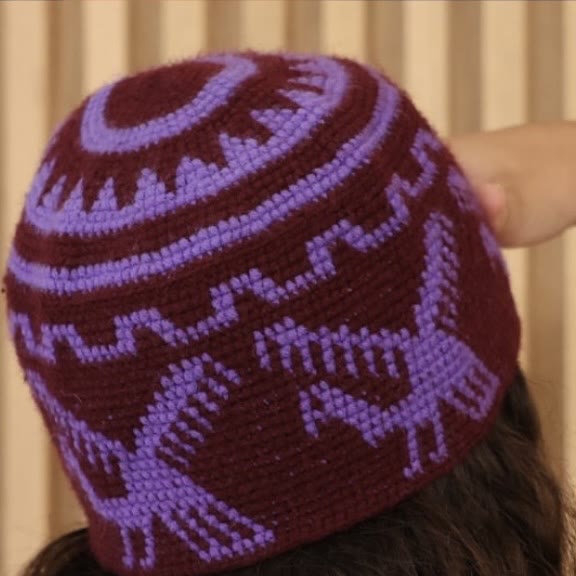 Bonnet PACHA, motif condor